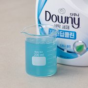 다우니 프리미엄 액체형 세탁세제 냄새딥클린 블루 본품 2L