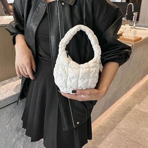 [라일리] Rly 패딩 미니구름가방 식빵백 초미니 퀼팅 보부상 핸드백