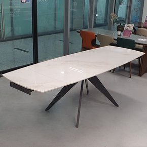 오드센 확장형 통세라믹 6인 8인 식탁 테이블(2400)