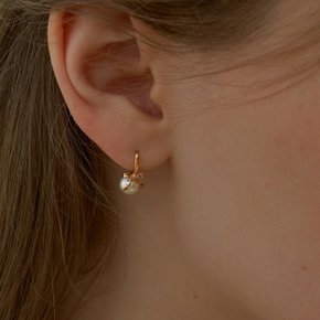 [14K] 로라 리본 진주 원터치 링 귀걸이