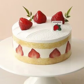 생딸기 프레지에 생크림 케이크