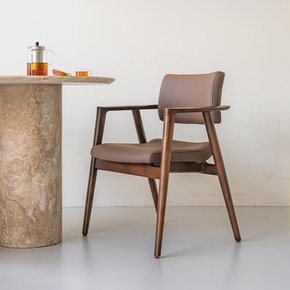 볼드 의자 원목 식탁 카페 인테리어 편한 테이블 디자인 예쁜 CHAIR