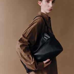 Plia shoulder bag Black 로서울 플리아 숄더백