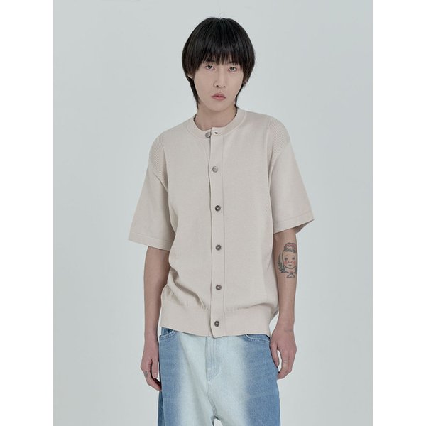 Round Button Knit (Beige)