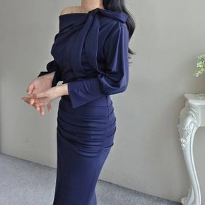 다프니 언발 오프숄더 리본 원숄더 셔링 드레이프 스판 h라인 슬릿 원피스 2COLOR _P420005055