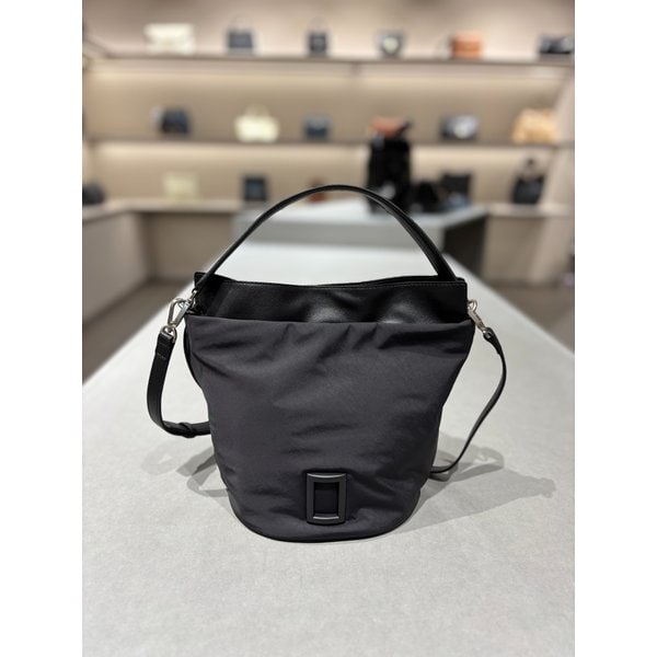 [파주점] 플러피 팝 버킷백 17 C RXBRX26411BKX