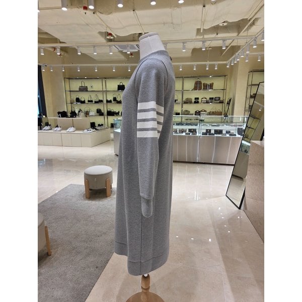 [부산점] 여성 사선 완장 맨투맨 원피스 FJD056A-00535-055