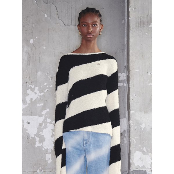 Oblique Knit Pullover Black Cream