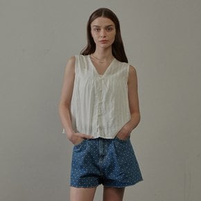 Mio Button Sleeveless Blouse