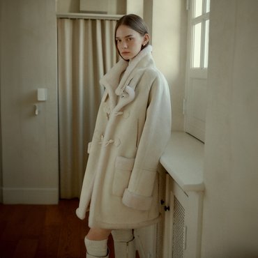 뮤제 [LAMBS WOOL 100%] GENEVA Reversible Mustang Coat_Cream Ivory