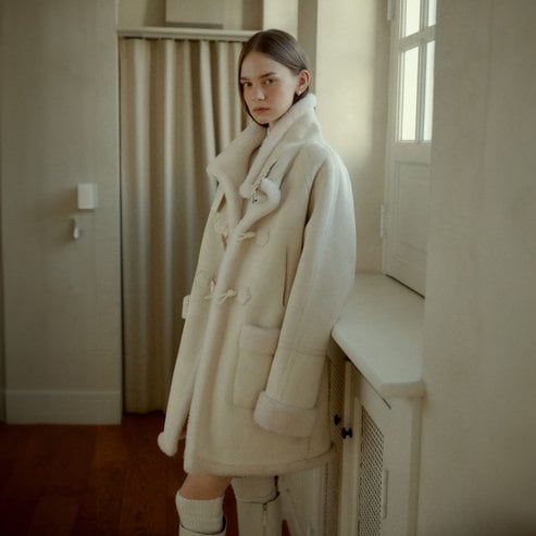 뮤제 [LAMBS WOOL 100%] GENEVA Reversible Mustang Coat_Cream Ivory