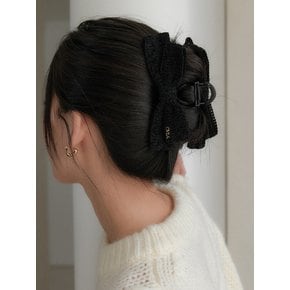 punching velvet ribbon hair clip