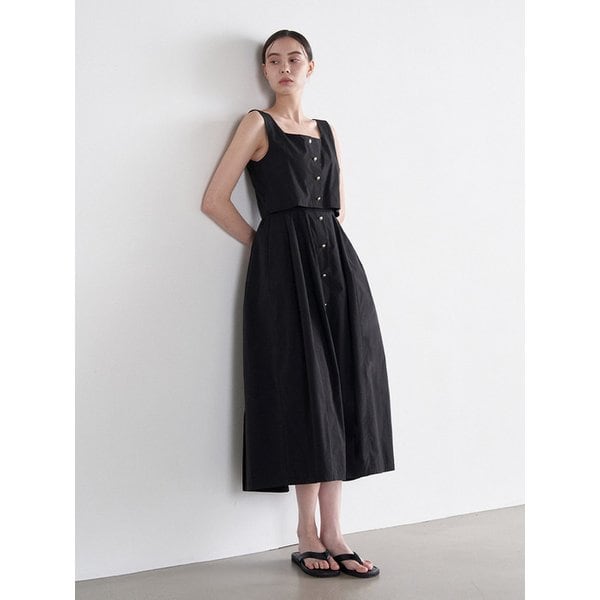 Sleeveless flare dress (BLACK)