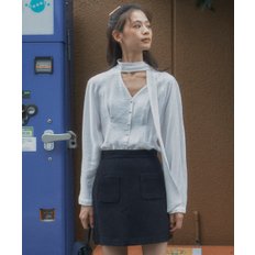 Tied collar pearl button flare blouse_Ivory