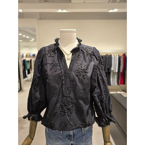 [파주점] 에스닉 플로럴 자수 블라우스 JS4B0BL811