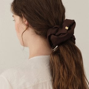 FW24 Silk Scrunchie Mocha