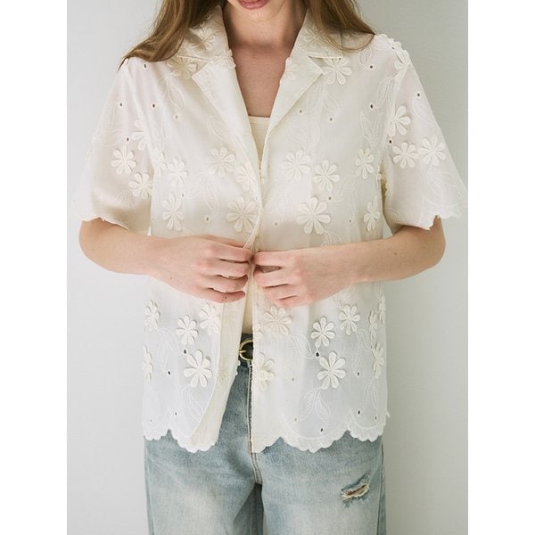 floral open-collar shirt (ivory)