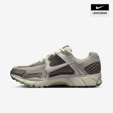 매장정품 나이키 NIKE W 줌 보메로 5 FB8825-001 1523217