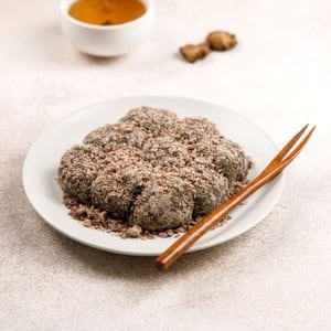 마을기업싸리재 싸리재 국산 팥고물 [ 현미찹쌀 수리취 인절미 200g ] 말랑한 찰떡 국산재료