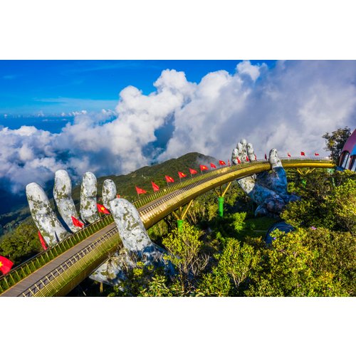 https://media.eoding.com/media/travelagent/205/imagecontent/바나힐2골든브릿지-리사이징.jpg