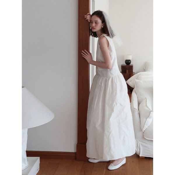 Sheen Taffeta Halter Dress (white)