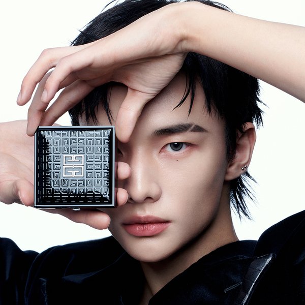 [SSG단독] 프리즘 리브르 글로우 쿠션 세트 (+블랙 플랫 파우치+크림 벨벳 틴트 정품 증정)