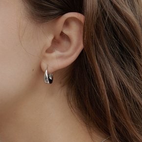 EG393 Bold Hoop Earring