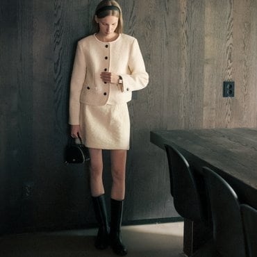틸아이다이 Dylan wool boucle skirt_Ivory