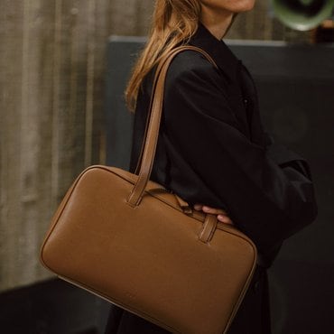 로서울 Tin square shoulder bag Brandy brown