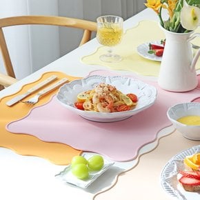 마리포사 로코코 실리콘 식탁매트 테이블매트 (샌드베이지)