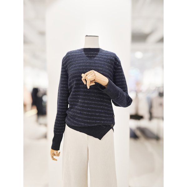 [파주점] [더아이잗컬렉션]울 글리터 버튼 장식 풀오버 니트 CPAA1PO361