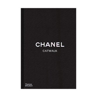 동방도서 [영어원서] Chanel Catwalk : The Complete Collections - Hardcover