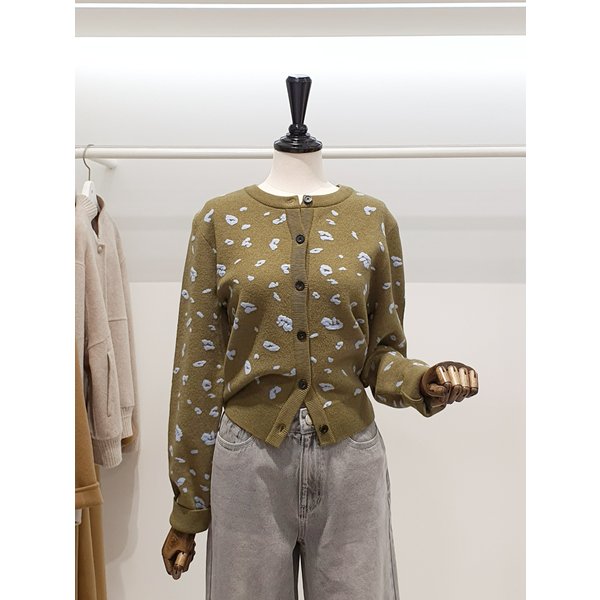 [파주점] 쥬크 주크 울혼방 레오파드 니트 가디건​ V261KSL911