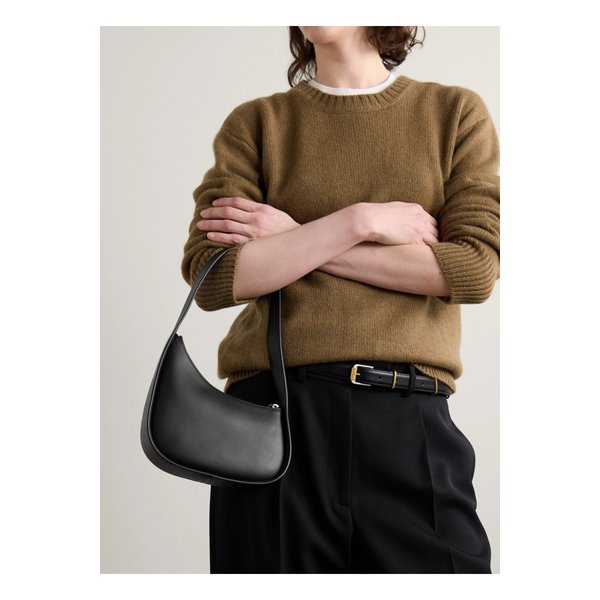 하프 문 가죽 숄더 백 블랙 1647597332293601