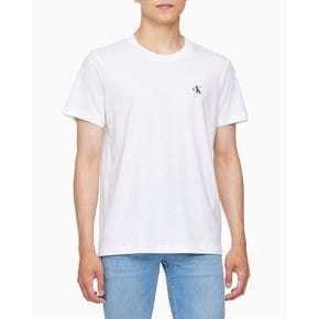 남성 레귤러핏 CK 로고 반팔 티셔츠(J322254)