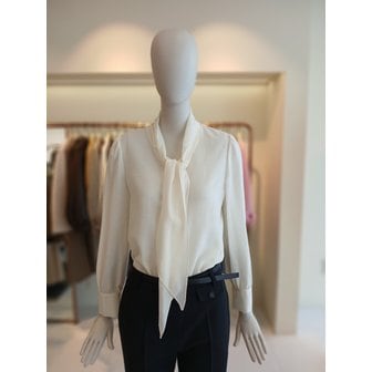 CC콜렉트 [여주점] 씨씨콜렉트 리본타이브이넥블라우스 E262msc131