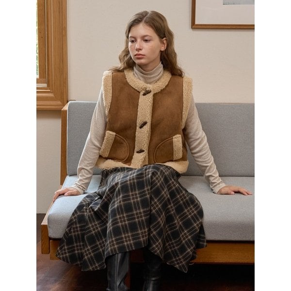 페이크 FUR 트리밍 스웨이드 무스탕 조끼 OW5WVA900