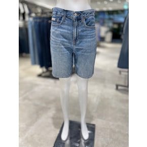 [파주점] [캘빈클라인진]여성 릴렉스핏 미드블루 버뮤다 데님 반바지 47G772G-51R