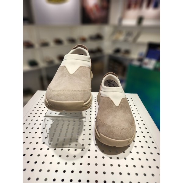 [여주점] [TTS MOC 워터프루프] 베이지 여성 트레일 러닝화 KNSO5F406I2