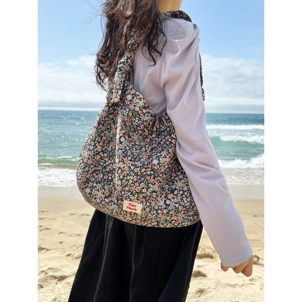 Ange Flower shoulder cross_Black