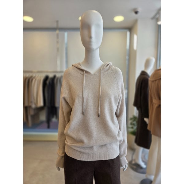 [여주점] [더 아이잗] 여성 스트링 후드넥 풀오버 니트 (IRAM1PO781)