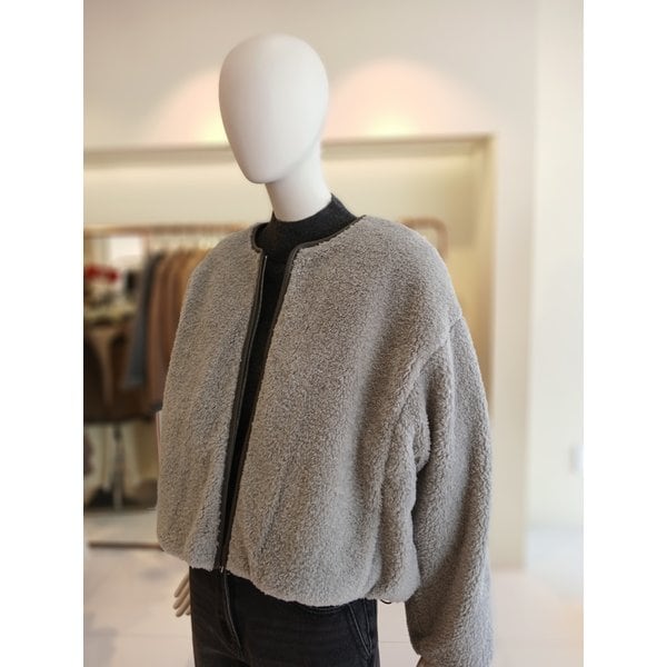 [여주점] 씨씨콜렉트 리버시블뽀글이점퍼 E254psj165