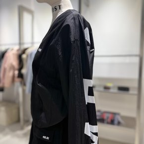 [여주점] 프린팅 포인트 V넥 밑단 스트링 티셔츠 ES2CL862