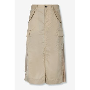 SACAI [사카이] CLASSICS 백 플리츠 나일론 트윌 스커트 64153166103