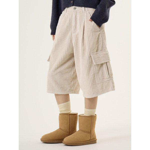 코듀로이 카고 버뮤다 팬츠 베이지_Corduroy  Cargo Bermuda Pants Beige