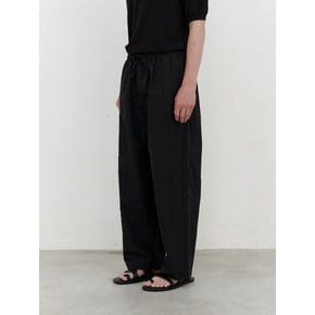 Twisted curved roll-up pants (black)