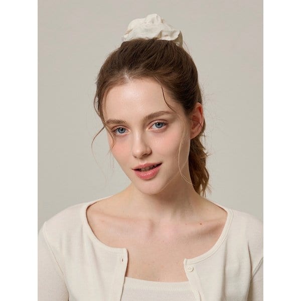 Frill Basic Scrunchie