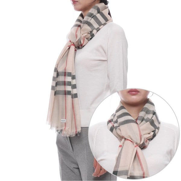 [부산점] 25FW 여성 체크 울 실크 머플러 (8078782 STONE CHECK W 25F)