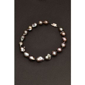 Nocturne Tahitian Pearl Necklace