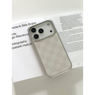 세컨드유니크네임(SECOND UNIQUE NAME) SUN CASE GRAPHIC CHECKER BOARD BEIGI